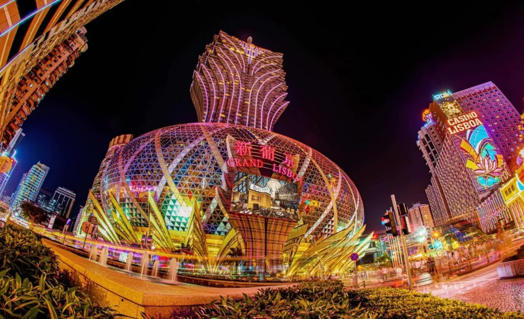 澳門百家樂賭場飯店: Grand Lisboa Casino 新葡京娛樂場